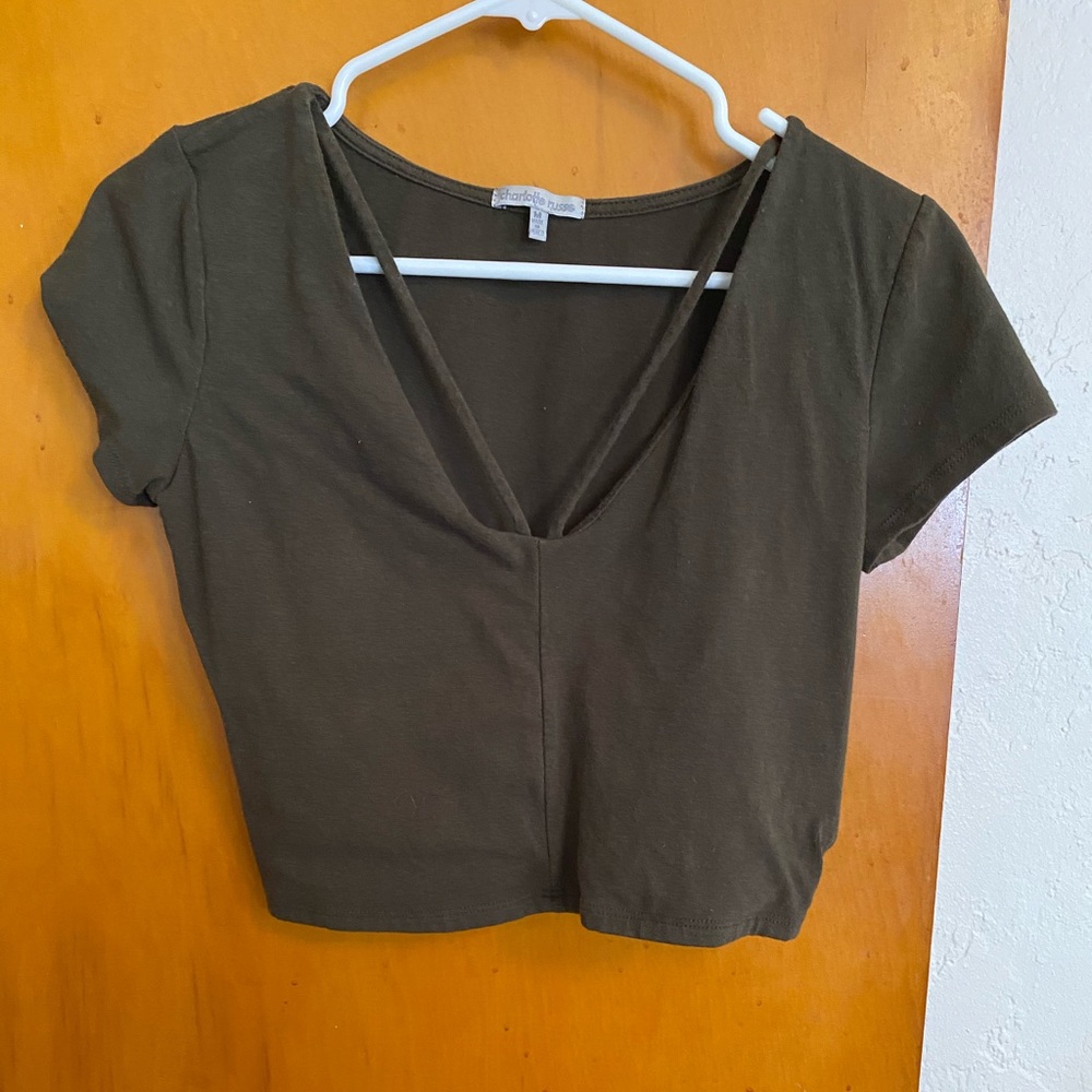 green crop top